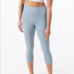 Lululemon cropped light blue align leggings